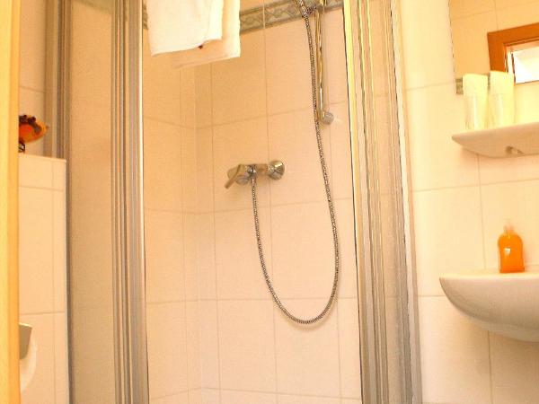 Hotel Evido Salzburg City Center : photo 4 de la chambre chambre familiale (5 adultes)