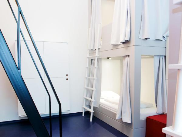 Maverick City Lodge : photo 5 de la chambre lit dans dortoir pour femmes de 10 lits