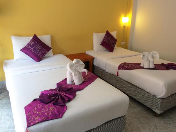 Hua Hin Star Hotel : photo 6 de la chambre chambre lits jumeaux deluxe avec balcon