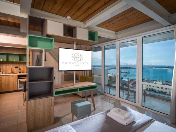 Infinity City Boutique Hotel : photo 1 de la chambre suite junior - vue sur mer