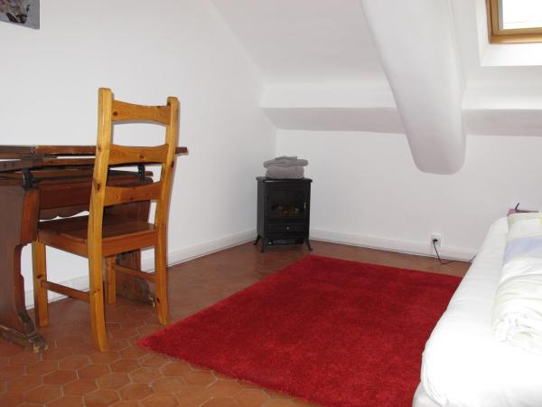 Villa Belle Rive : photo 9 de la chambre chambre simple Économique avec douche et toilettes communes