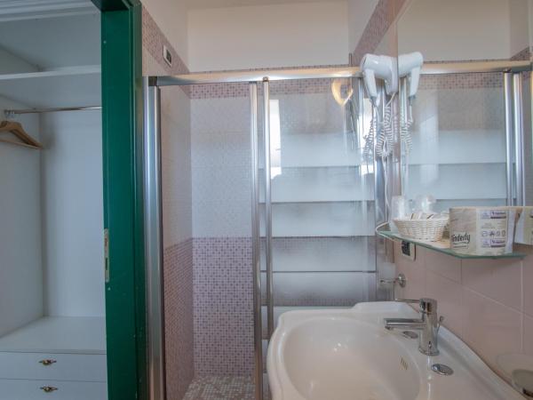 Hotel Posta : photo 3 de la chambre chambre simple - vue sur mer