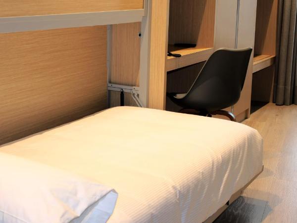 Hotel Atalaia : photo 8 de la chambre chambre quadruple avec balcon