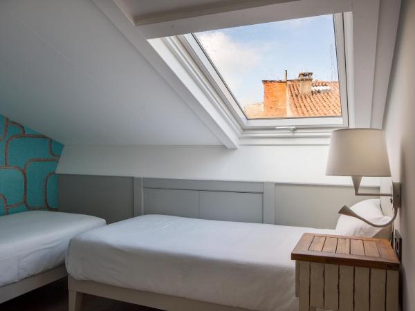 Hotel Atalaia : photo 7 de la chambre chambre familiale deluxe