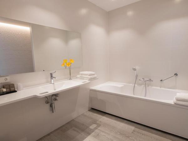 Van der Valk Hotel Utrecht : photo 3 de la chambre chambre double confort - accès aux personnes à mobilité réduite