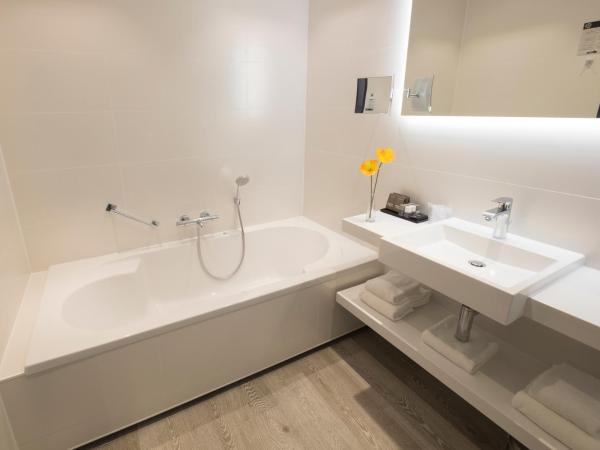 Van der Valk Hotel Utrecht : photo 1 de la chambre chambre deluxe