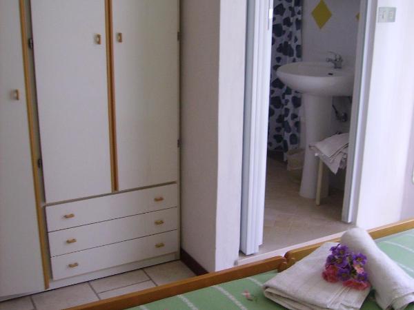 Albergo Maria Gabriella : photo 3 de la chambre chambre double ou lits jumeaux avec balcon