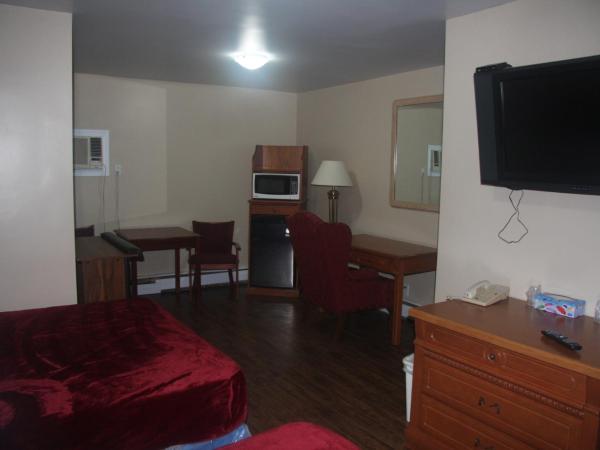 American Plaza Motel : photo 6 de la chambre chambre double avec 2 lits doubles