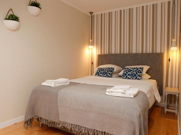 Flores Guest House : photo 5 de la chambre petite chambre double