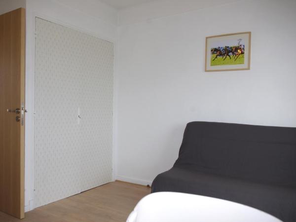 MOTEL ASCOT - Hotel & Appartements : photo 3 de la chambre studio familial supérieur (2 adultes & 2 enfants)