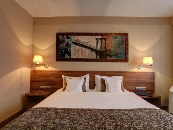 Haston City Hotel : photo 4 de la chambre chambre double avec 1 grand lit