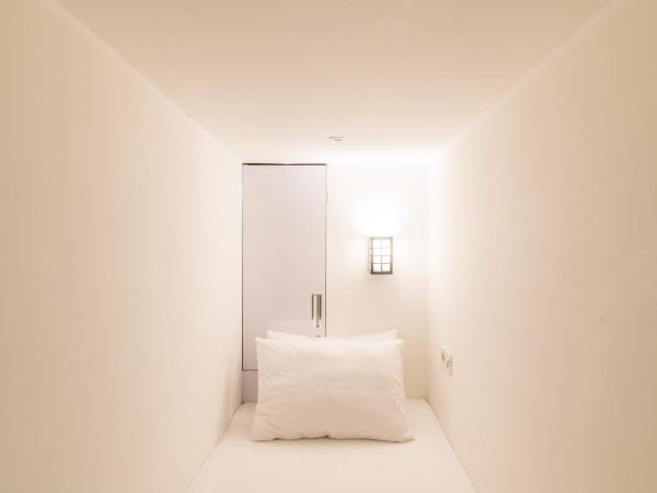 Wonderloft Hostel Kota Tua : photo 2 de la chambre lit dans dortoir pour femmes de 8 lits