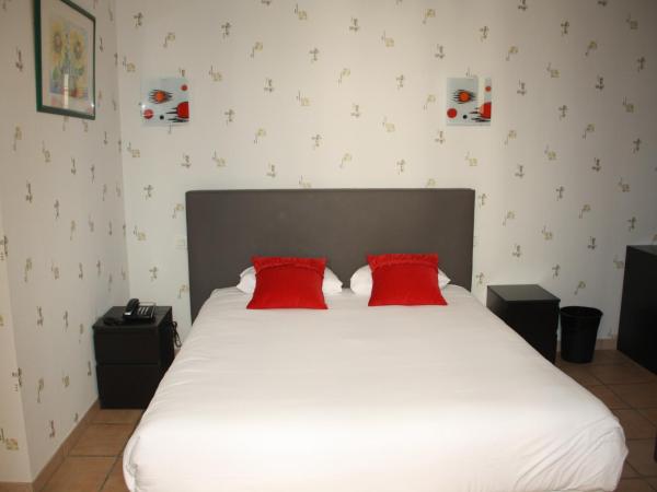 Hôtel République : photo 7 de la chambre chambre double