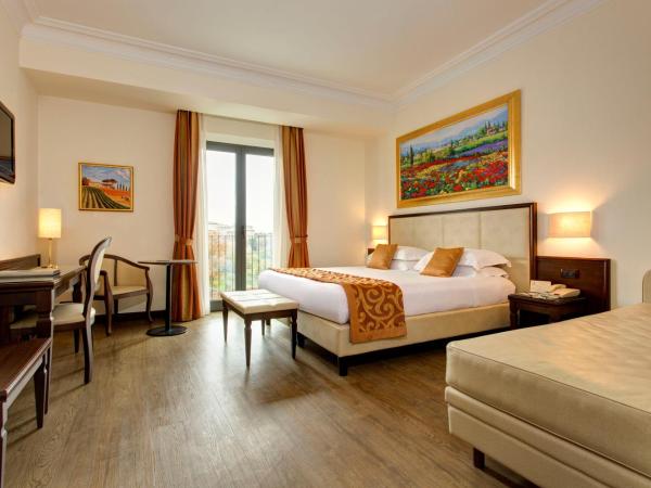 Hotel Athena : photo 5 de la chambre chambre triple