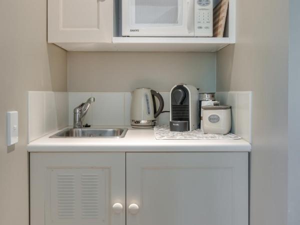 Bellevue Boutique Lodge : photo 3 de la chambre suite avec salle de bains privative séparée