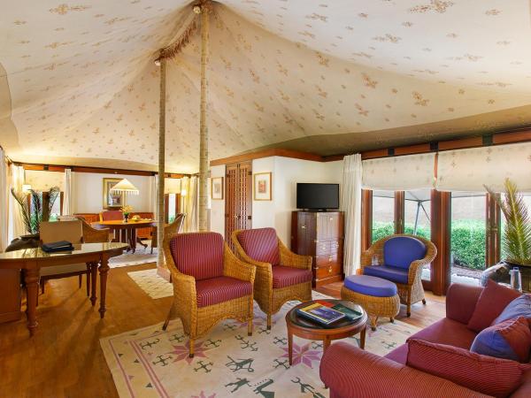 The Oberoi Rajvilas Jaipur : photo 2 de la chambre tente royale avec terrasse privée et transfert aéroport aller-retour