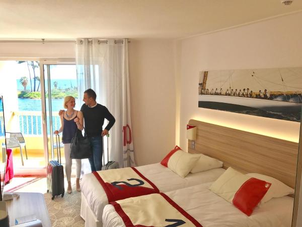 Hotel Club Le Plein Sud Vacances Bleues : photo 4 de la chambre chambre double confort - vue sur mer