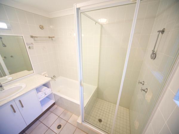 Lazy Lizard Motor Inn : photo 3 de la chambre studio familial