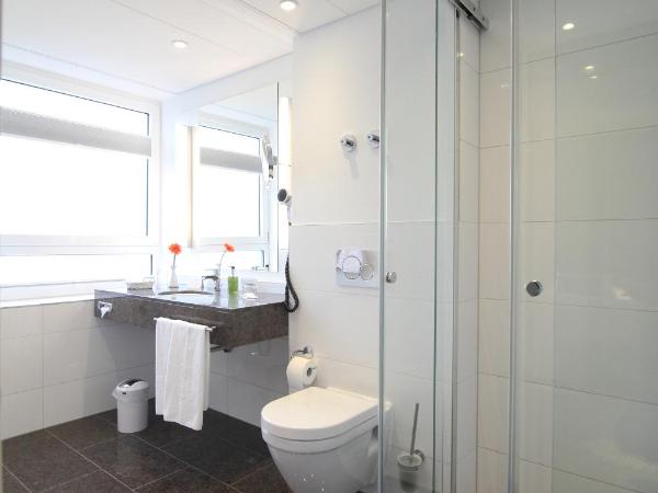 Parkhotel Wittekindshof : photo 8 de la chambre superior zimmer mit französischem bett