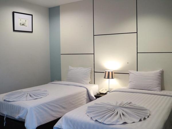 CA Hotel and Residence Phuket - SHA Extra Plus : photo 8 de la chambre chambre lits jumeaux deluxe