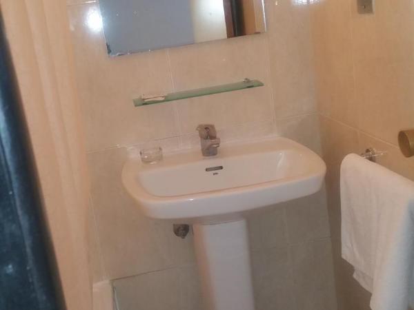 Hostal Lima : photo 7 de la chambre chambre double