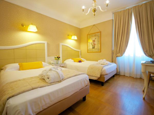Hotel Mercure Milano Centro : photo 4 de la chambre chambre lits jumeaux standard - non-fumeurs 