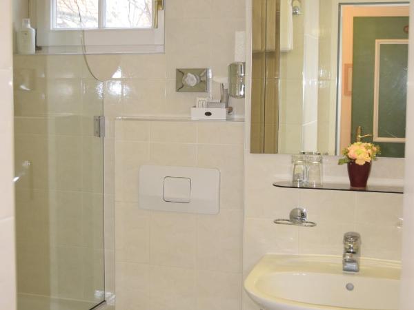 Hotel Landhaus Fuhrgassl-Huber : photo 7 de la chambre chambre double