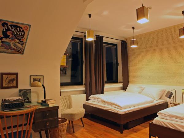 Hostel die Wohngemeinschaft : photo 1 de la chambre chambre triple