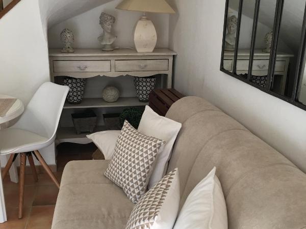 Maison d'hôtes Antoinette : photo 2 de la chambre studio