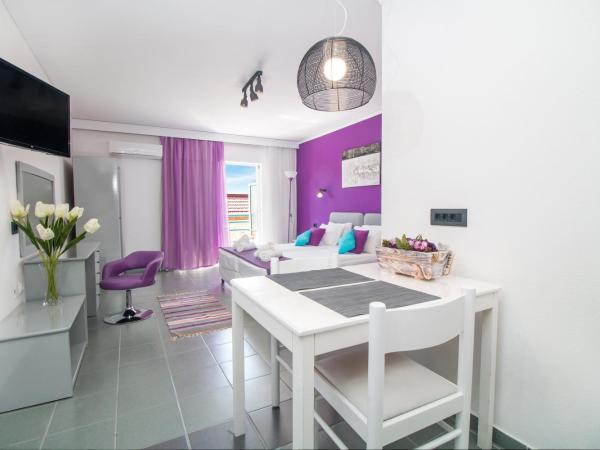 Kahlua Hotel Apartments : photo 2 de la chambre studio avec vue sur jardin