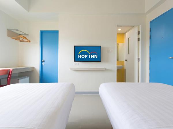 Hop Inn Chiang Rai : photo 2 de la chambre chambre lits jumeaux standard