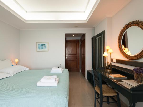 Villa Renos Hotel : photo 3 de la chambre chambre simple - vue sur caldeira