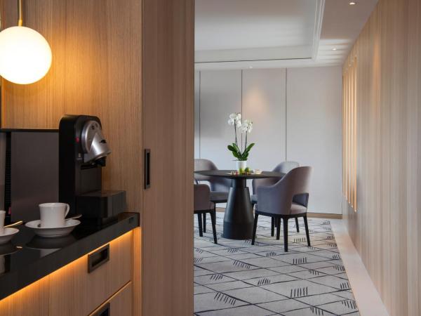 Storchen Zürich - Lifestyle boutique Hotel : photo 6 de la chambre riverside signature suite