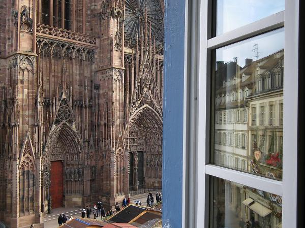 Hotel Cathédrale : photo 1 de la chambre chambre double avec vue sur la cathédrale