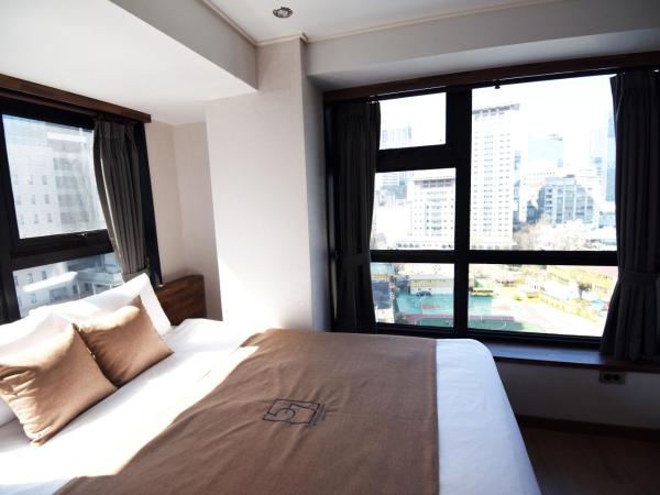 57 Myeongdong Hostel : photo 2 de la chambre chambre double deluxe