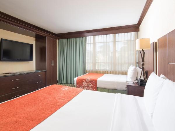 Newport Beachside Hotel & Resort : photo 3 de la chambre chambre supérieure avec 2 lits queen-size - vue sur ville