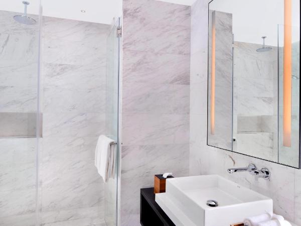 G Hotel Kelawai : photo 4 de la chambre chambre lit king-size ou lits jumeaux deluxe