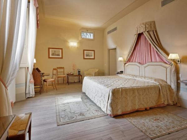 Palazzo Niccolini al Duomo Residenza D'Epoca : photo 10 de la chambre chambre deluxe double ou lits jumeaux