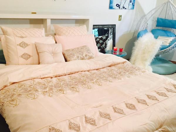 Breakfast at Tiffanys : photo 4 de la chambre chambre double - vue sur jardin