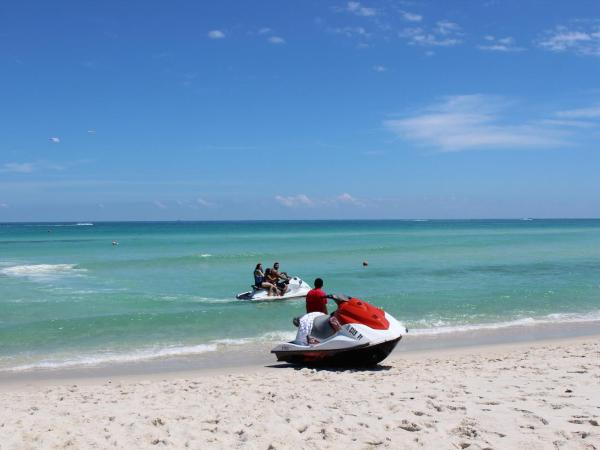 2 Bedroom 2 Bath Beachfront Condo on Miami Beach Millionaire Row : photo 9 de la chambre appartement 2 chambres