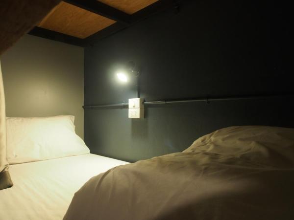 Silom Space Hostel : photo 5 de la chambre lit dans dortoir pour femmes de 4 lits