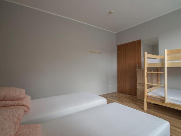 Sea Hostel : photo 5 de la chambre chambre quadruple