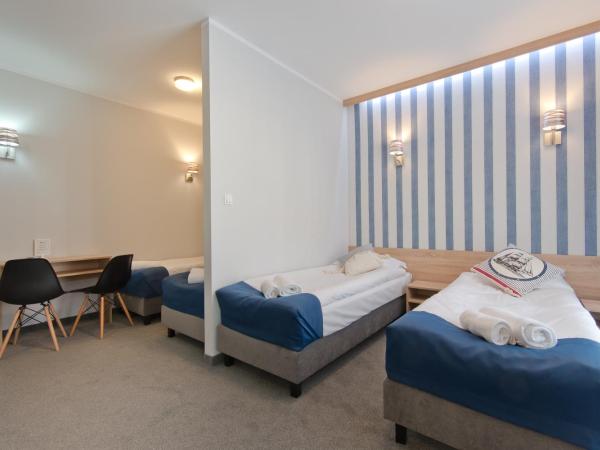 B&B Molo : photo 4 de la chambre chambre quadruple avec salle de bains privative