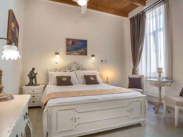 Hamam Oriental Suites : photo 1 de la chambre chambre double supérieure avec baignoire spa