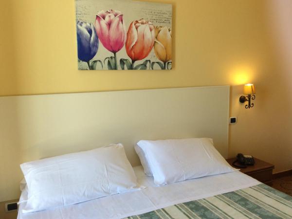 Jonic Hotel Mazzarò : photo 3 de la chambre chambre double pour occupation simple avec vue sur mer