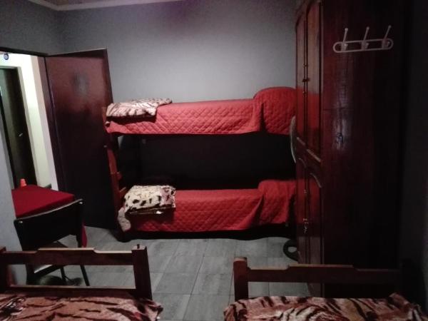 Hostal Namaste : photo 5 de la chambre chambre quadruple avec salle de bains privative séparée