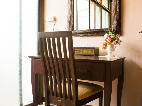 Pissamorn House : photo 5 de la chambre suite junior avec balcon