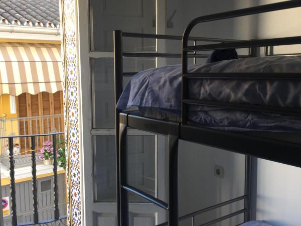 Málaga Centro Hostel : photo 8 de la chambre lit dans dortoir mixte de 6 lits