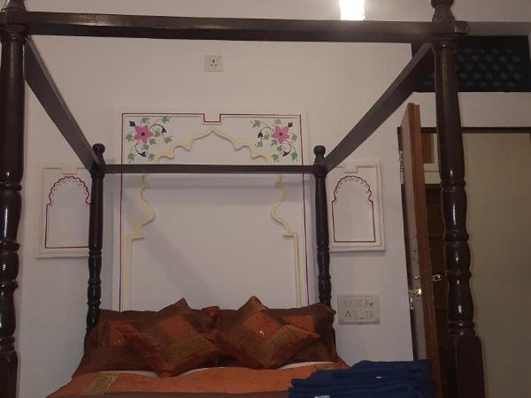 Hari Niwas Guest House : photo 8 de la chambre chambre double