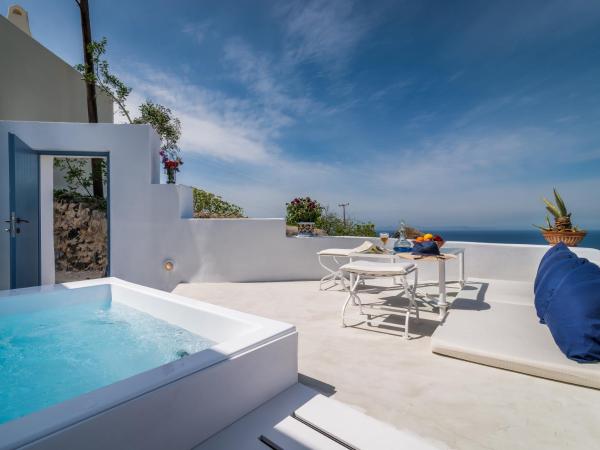 Fava Eco Suites : photo 5 de la chambre petite suite avec jacuzzi privé extérieur